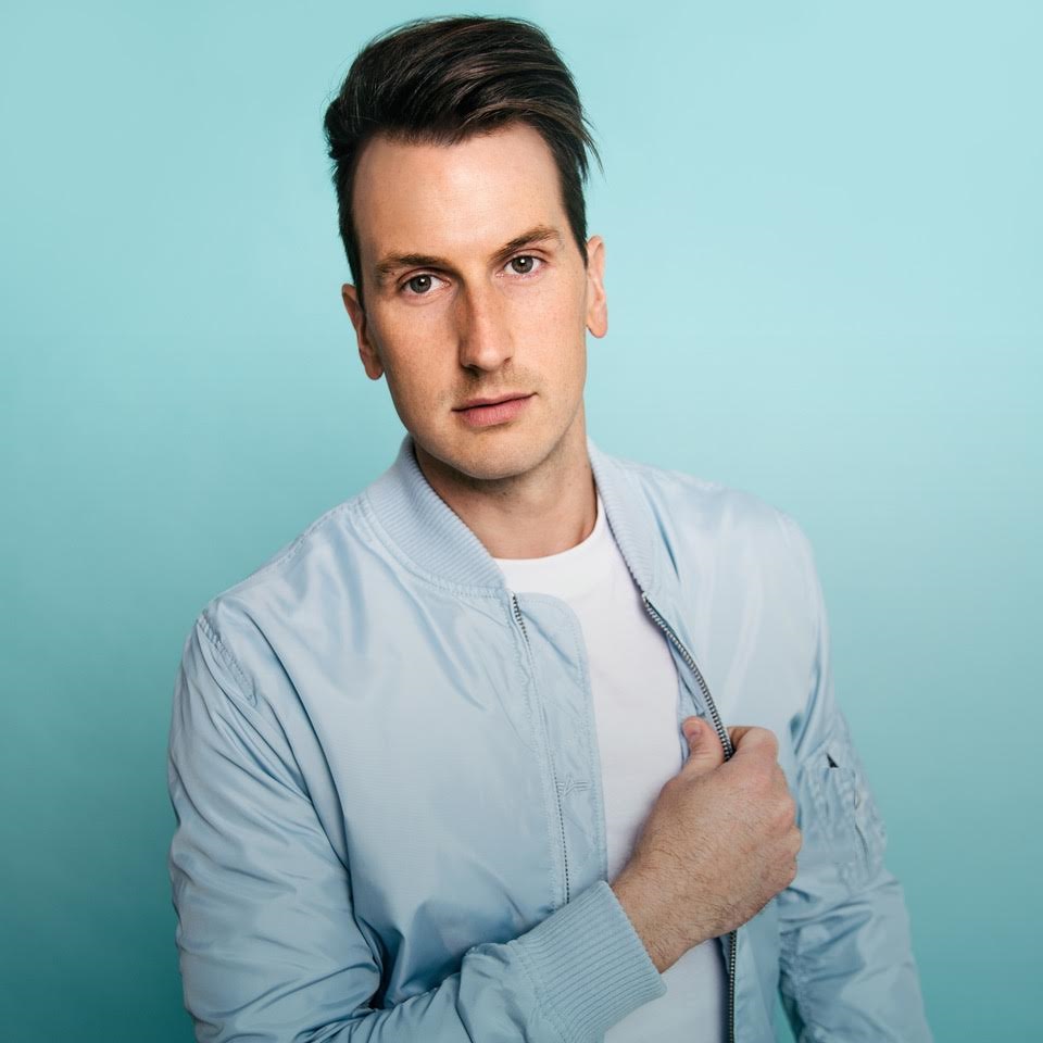 Russell Dickerson Climbs to His First Career No. 1 with ‘Yours’ Sounds