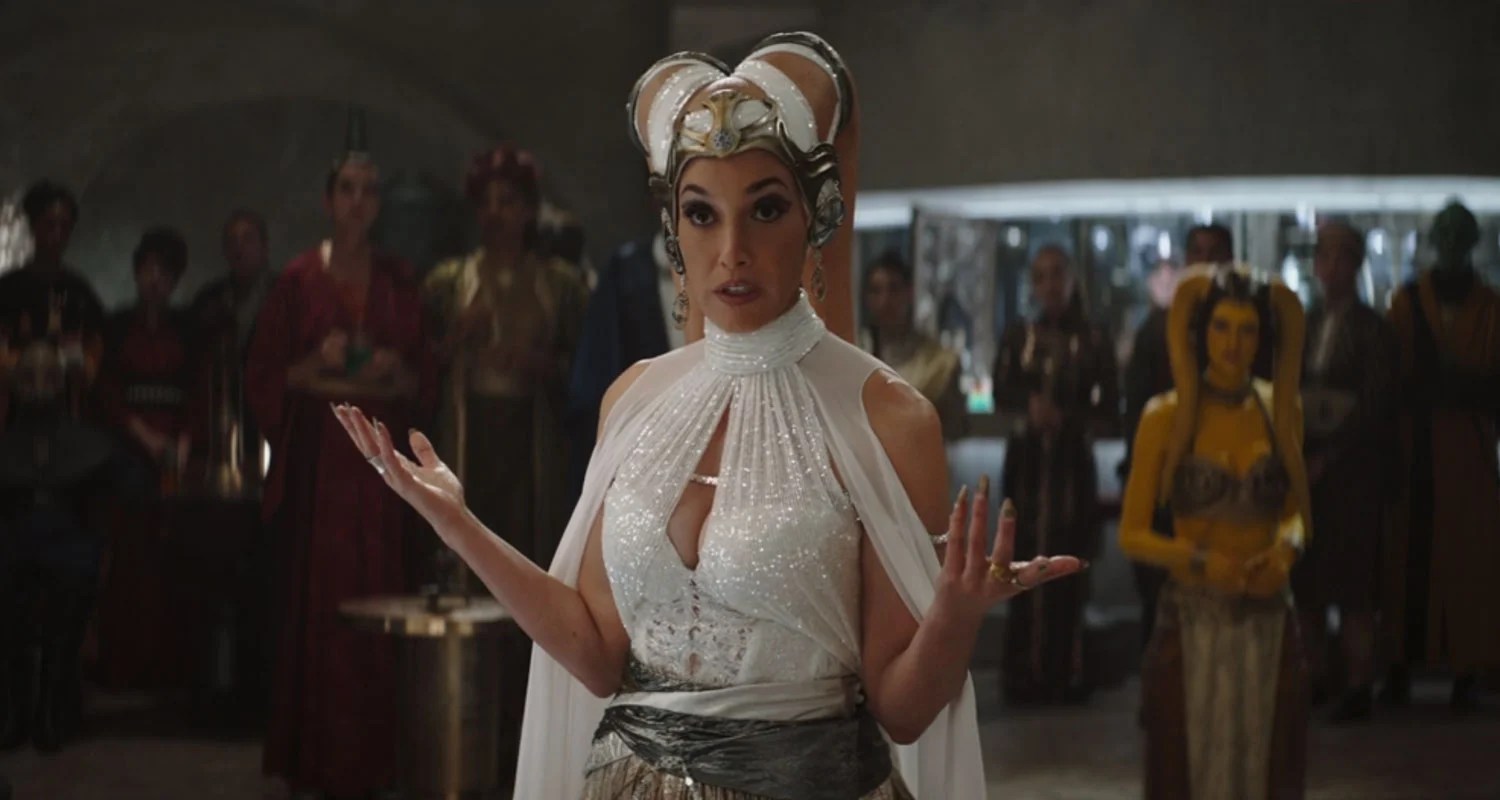 Jennifer Beals on Madam Garsa Fwip and Her Appreciation of