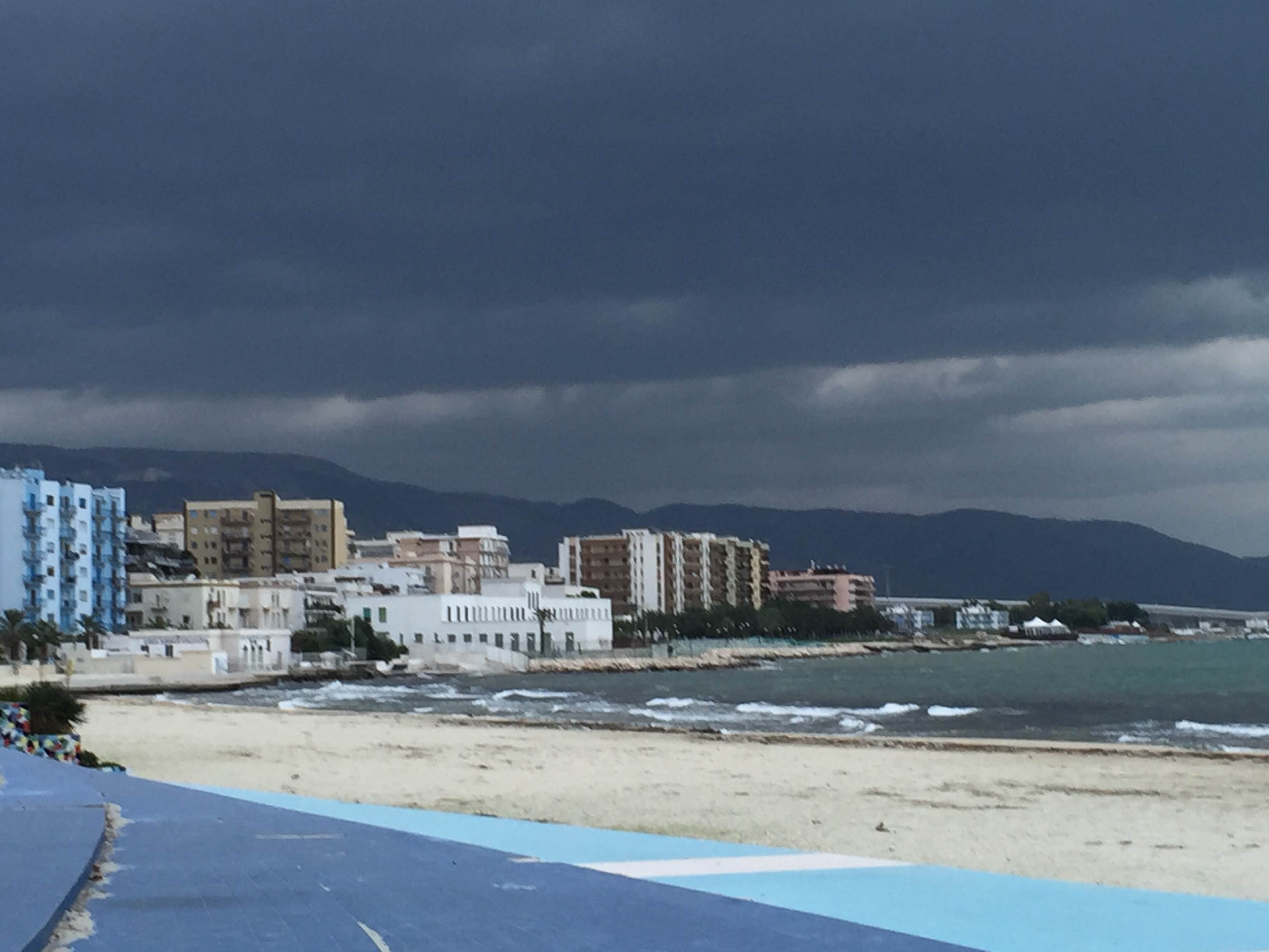 Linizio Scrittura Simile Tempo A Manfredonia Opaco Scemo Accettato