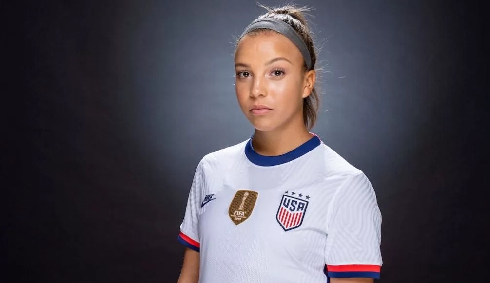 Mallory Pugh Parents Photo