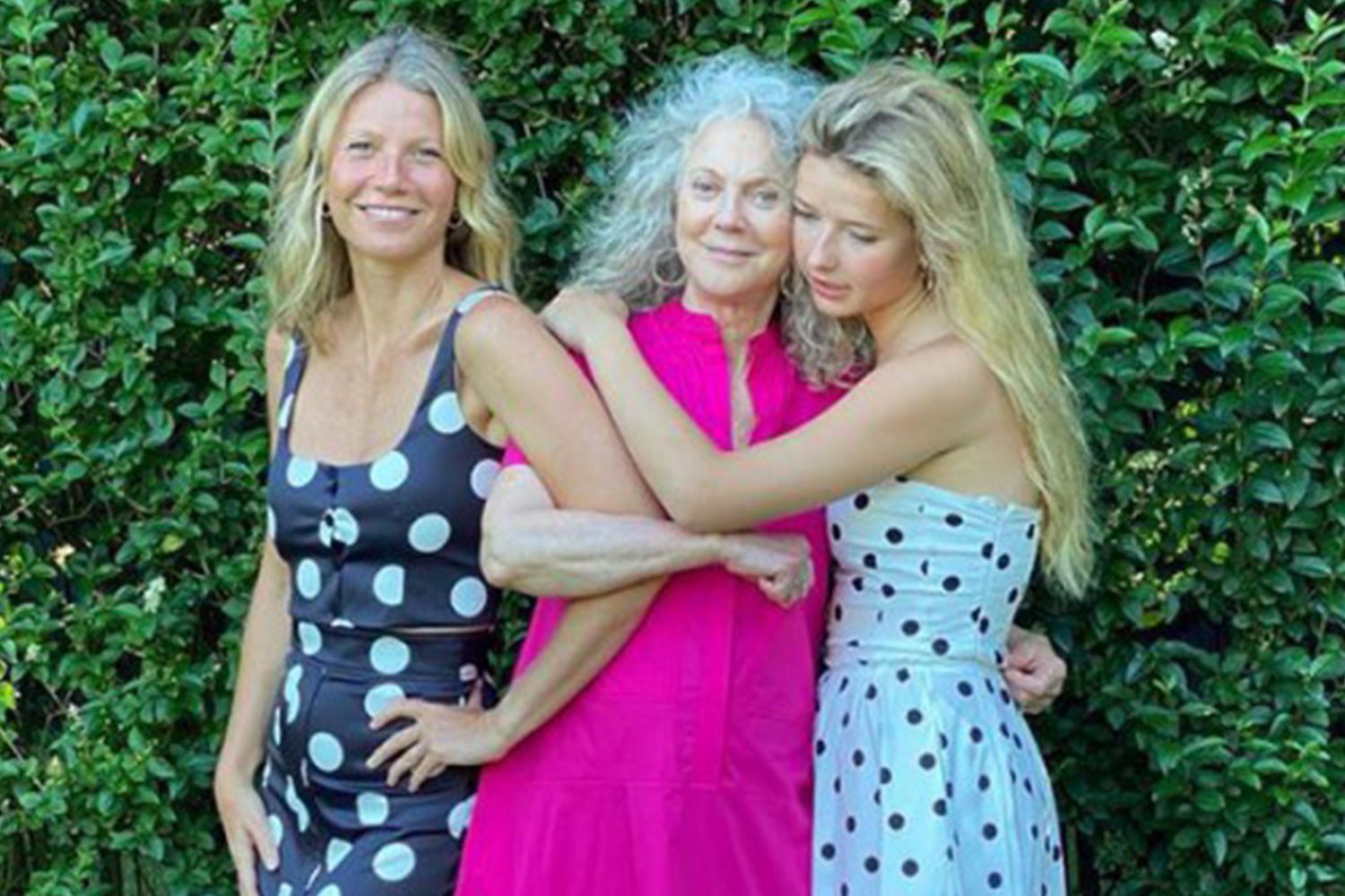 Paltrow, 47, poses for sweet snap with mom Blythe Danner, 77