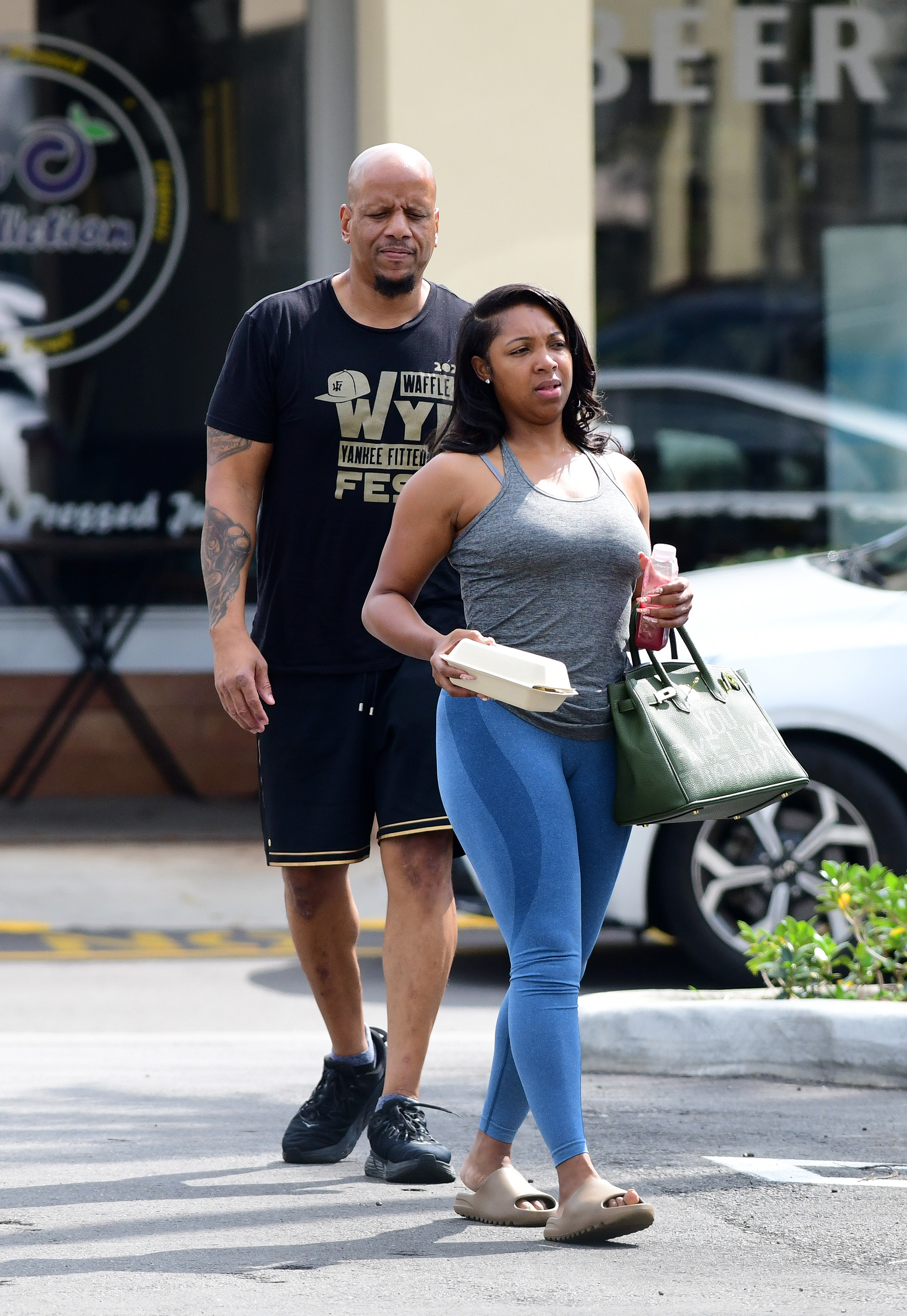 Wendy Williams' exhusband Kevin Hunter steps out with mother and