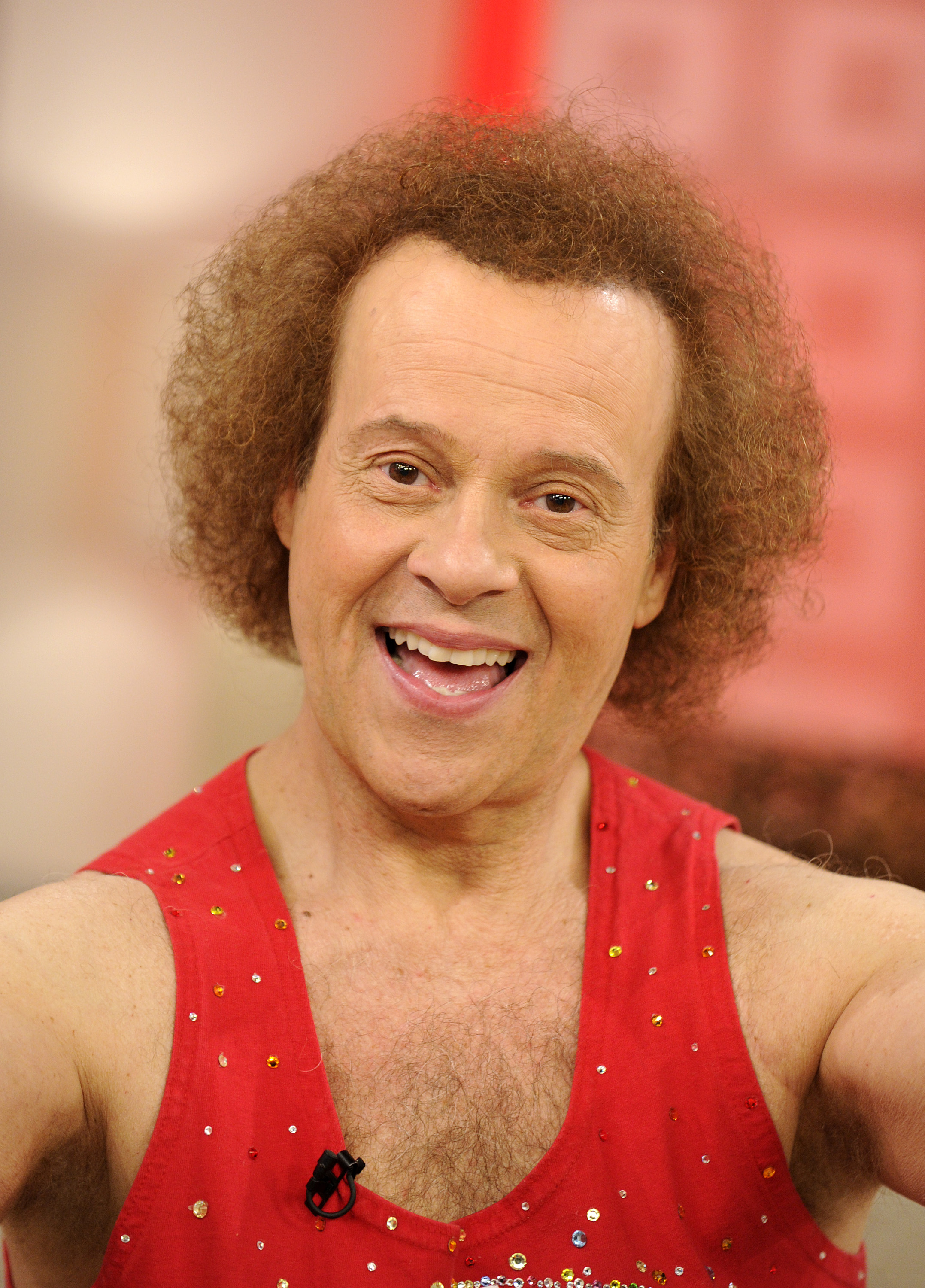 Richard Simmons seen in last photos before vanishing from public life hiding under a blanket