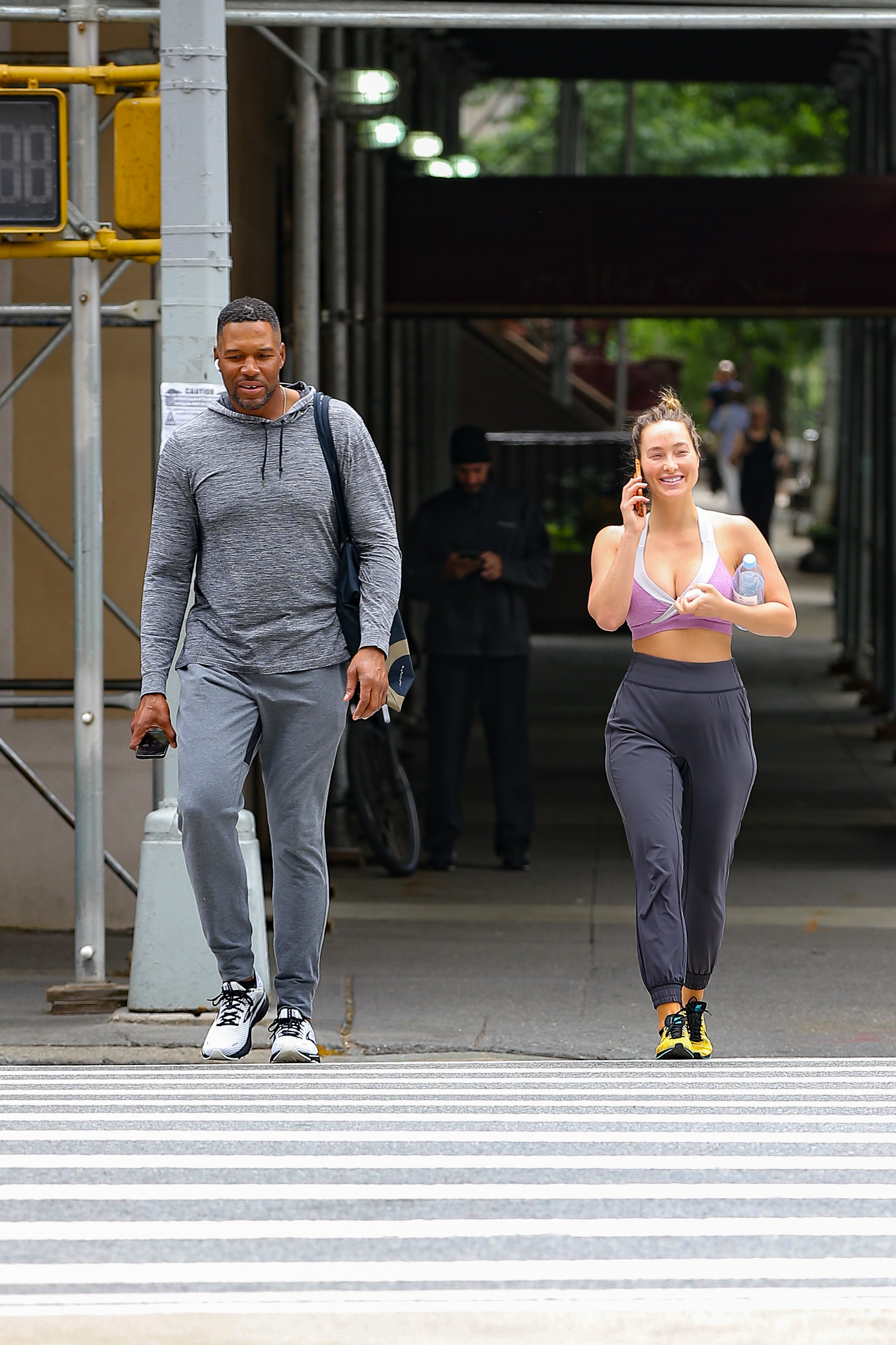 GMA host Michael Strahan's girlfriend Kayla Quick flaunts her curves in