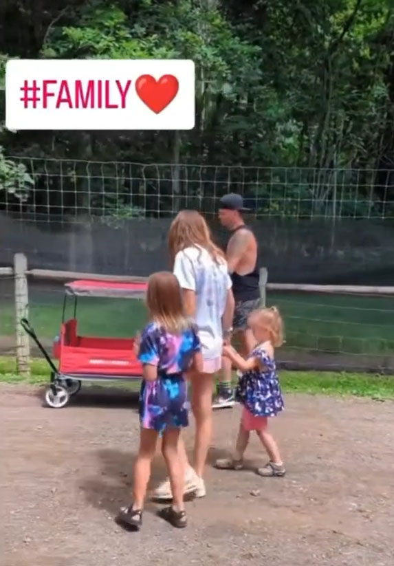 Teen Mom's Catelynn Lowell and Tyler Baltierra reunite with daughter