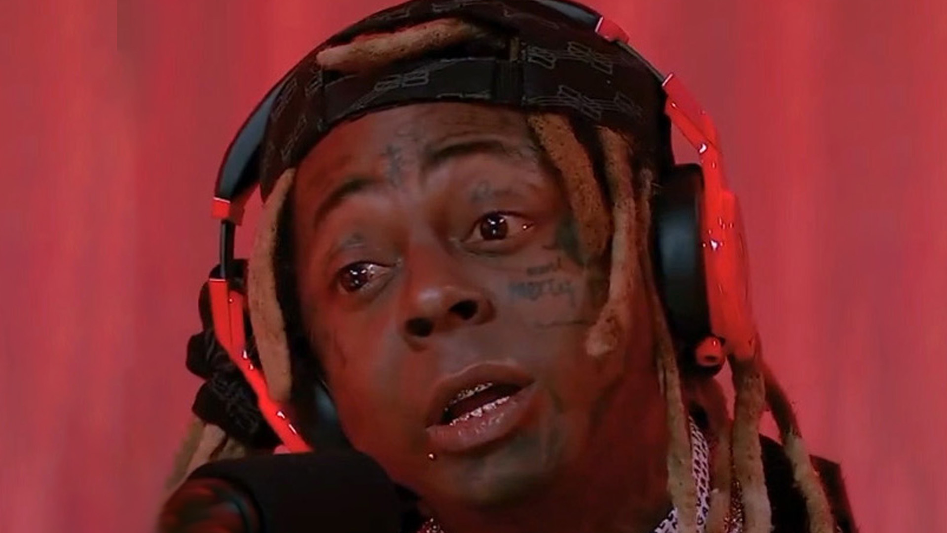 Lil Wayne sparks concern with 'swollen' face during worrying interview