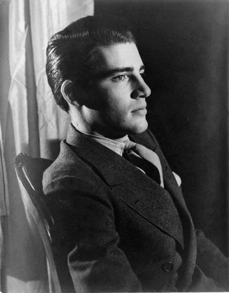 William Hopper Celebrity biography, zodiac sign and famous quotes