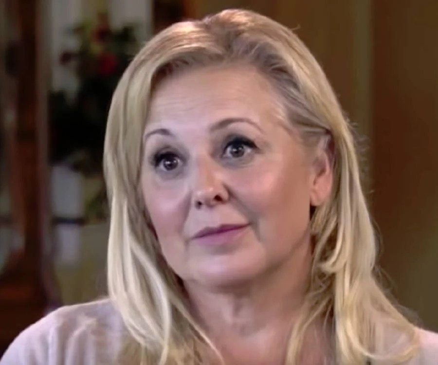 Kelly Rebecca Nichols Biography Facts, Childhood, Family Life & Achievements