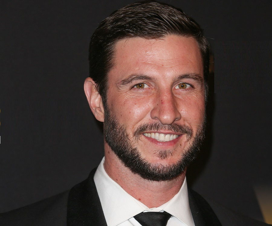 Pablo Schreiber Biography Facts, Childhood, Family Life & Achievements