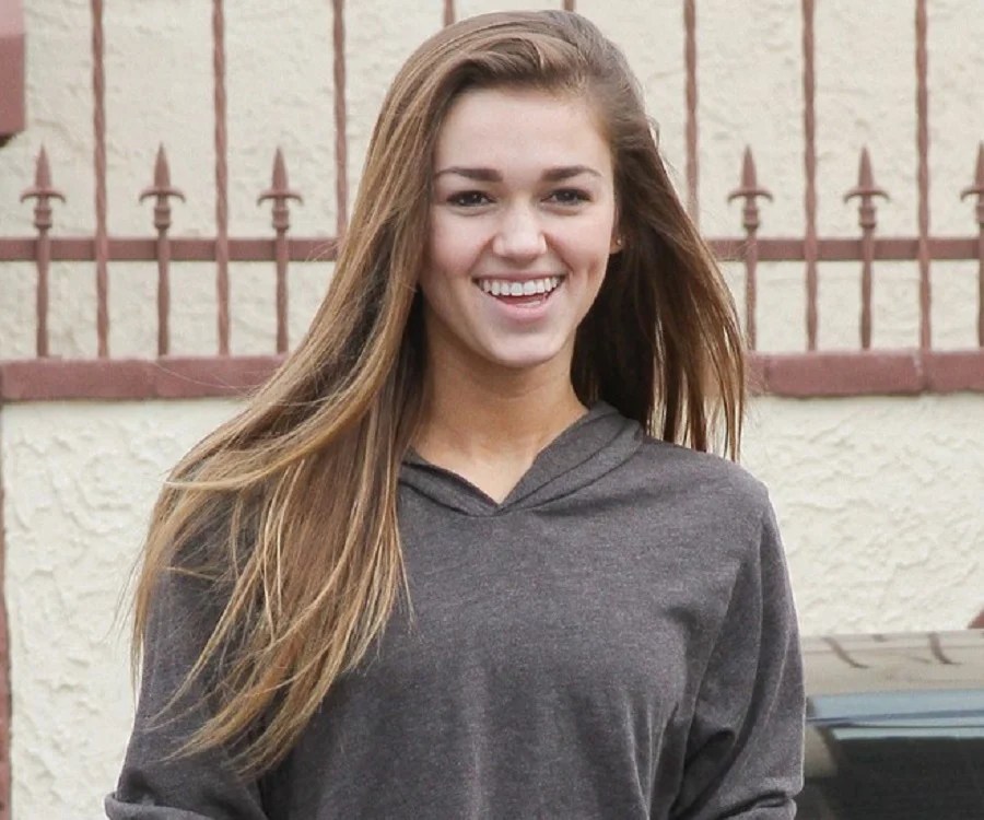 Sadie Robertson Bio, Facts & Family Life of Reality TV Star & Social