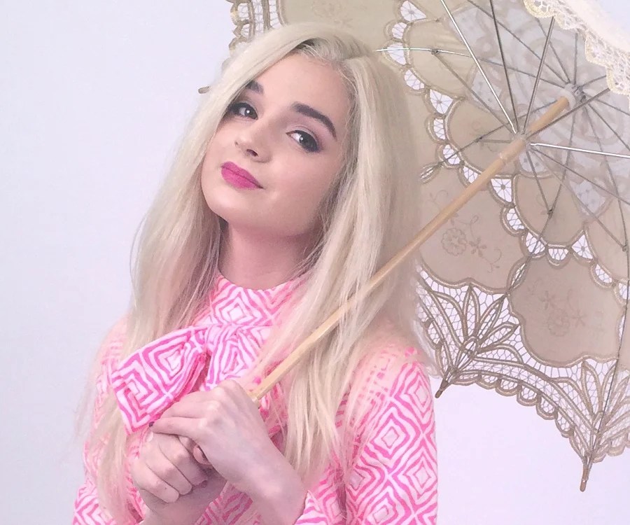 That Poppy Bio, Facts, Family Life of Pop Singer