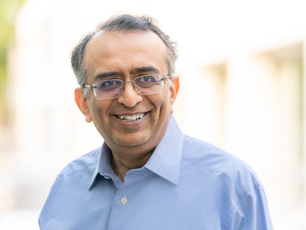 VMware CEO Avoids Talk, Focuses on New Offerings The