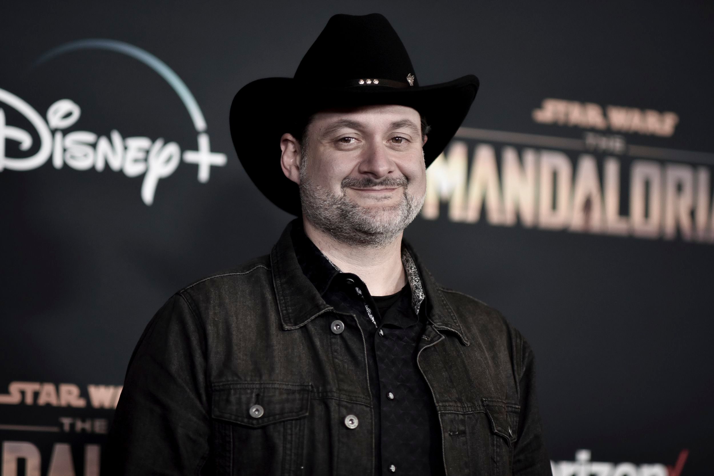 Dave Filoni irá dirigir um episódio da segunda temporada de The Mandalorian