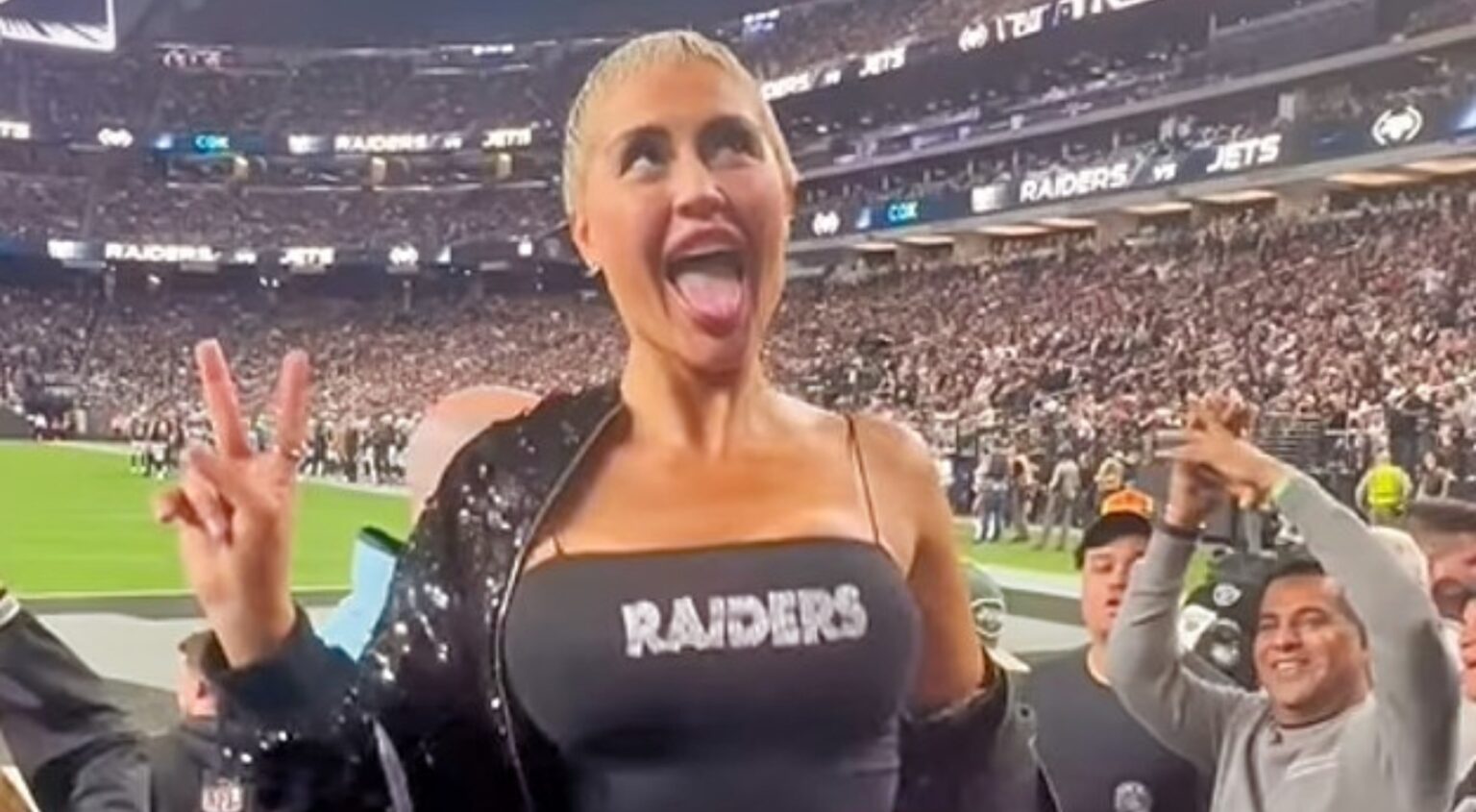 Unveiling The Truth Behind The Viral "danii Banks Raiders Stadium  Video" |