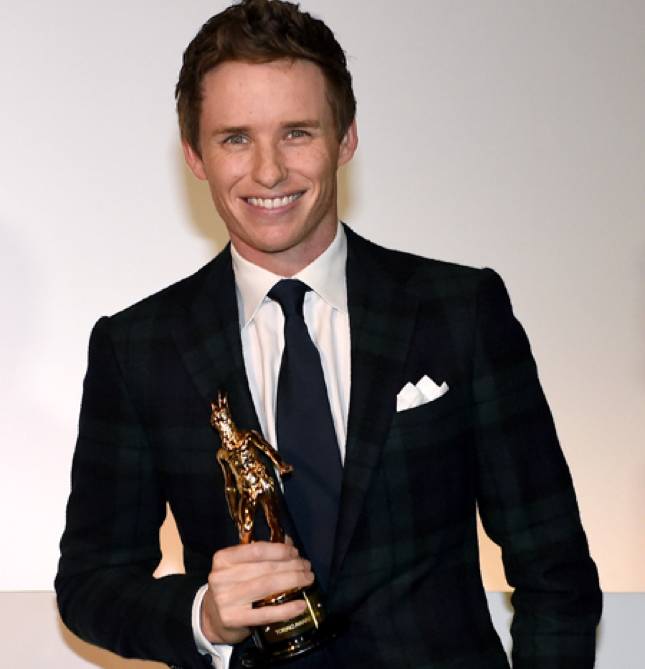 TFF32, consegnato all'attore Eddy RedMayne il Maserati award Tuttouomini