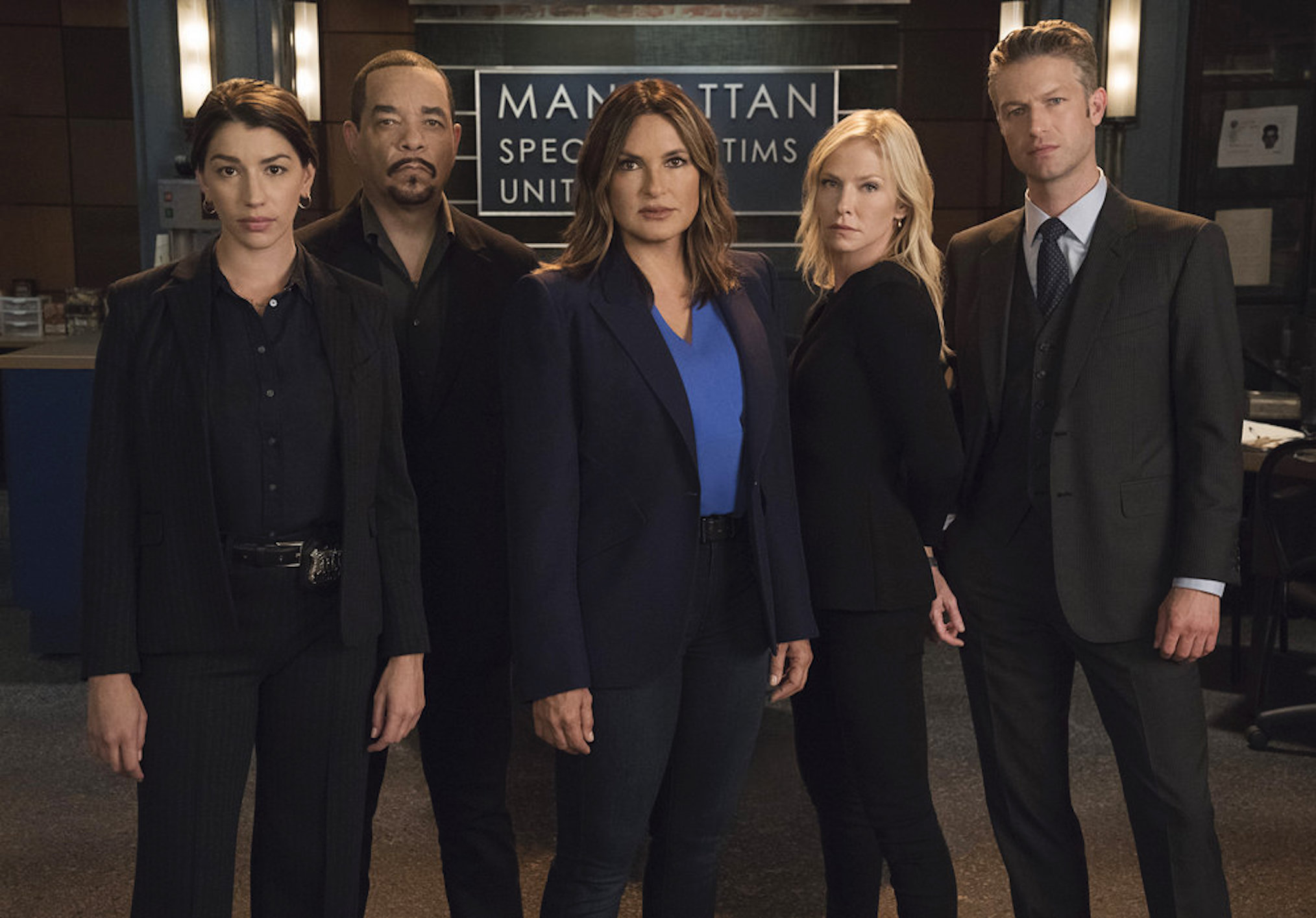 First Look at the ‘Law & Order SVU’ Cast Filming Season 22 (PHOTOS