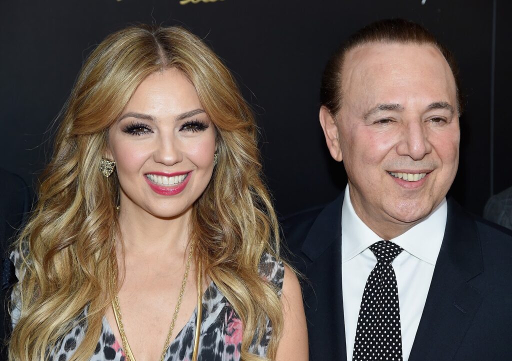 Estrela mexicana do SBT, Thalia comemora 22 anos de casamento