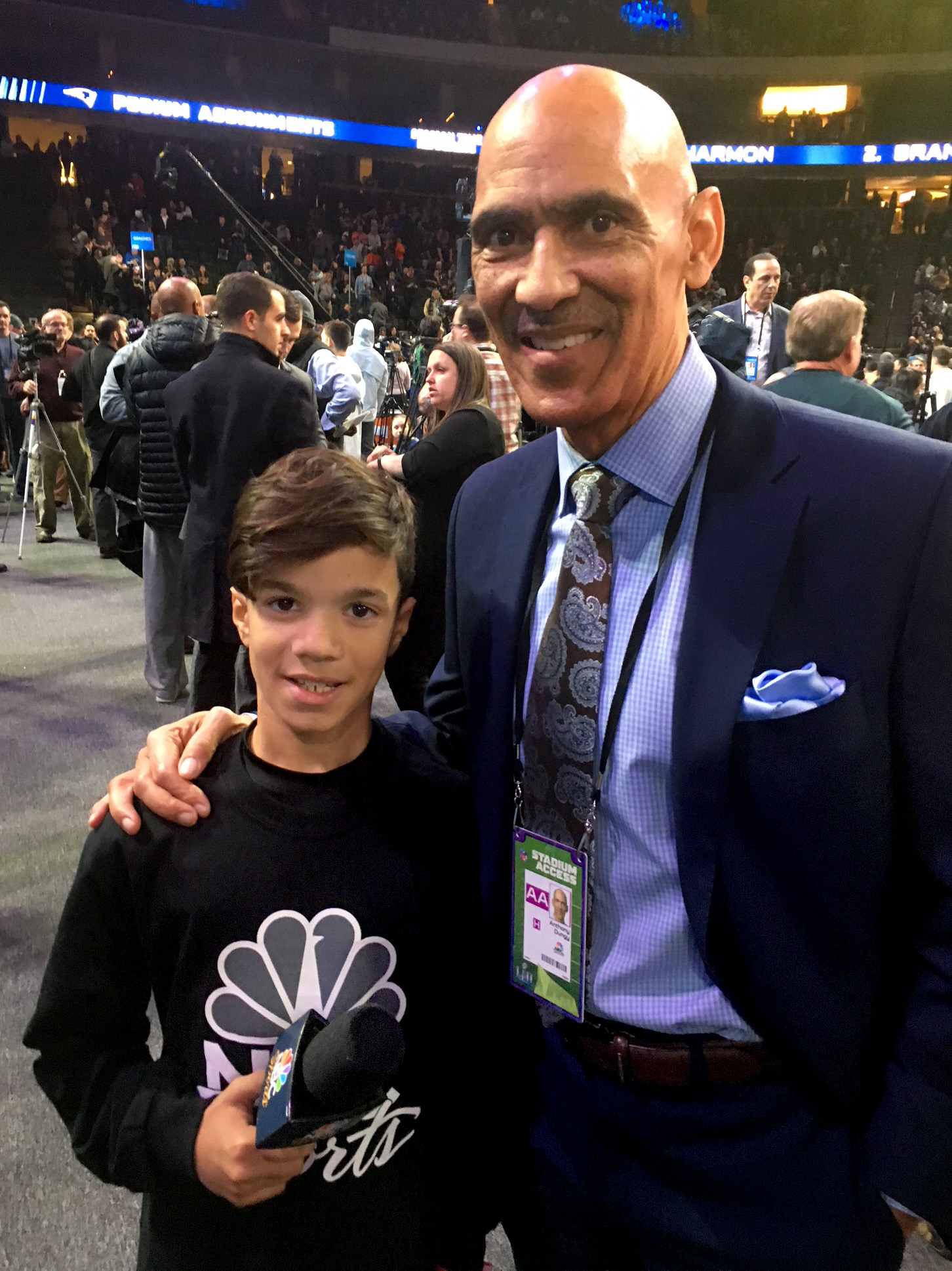Tony Dungy's son Justin scoring Super Bowl LII interviews as kid reporter