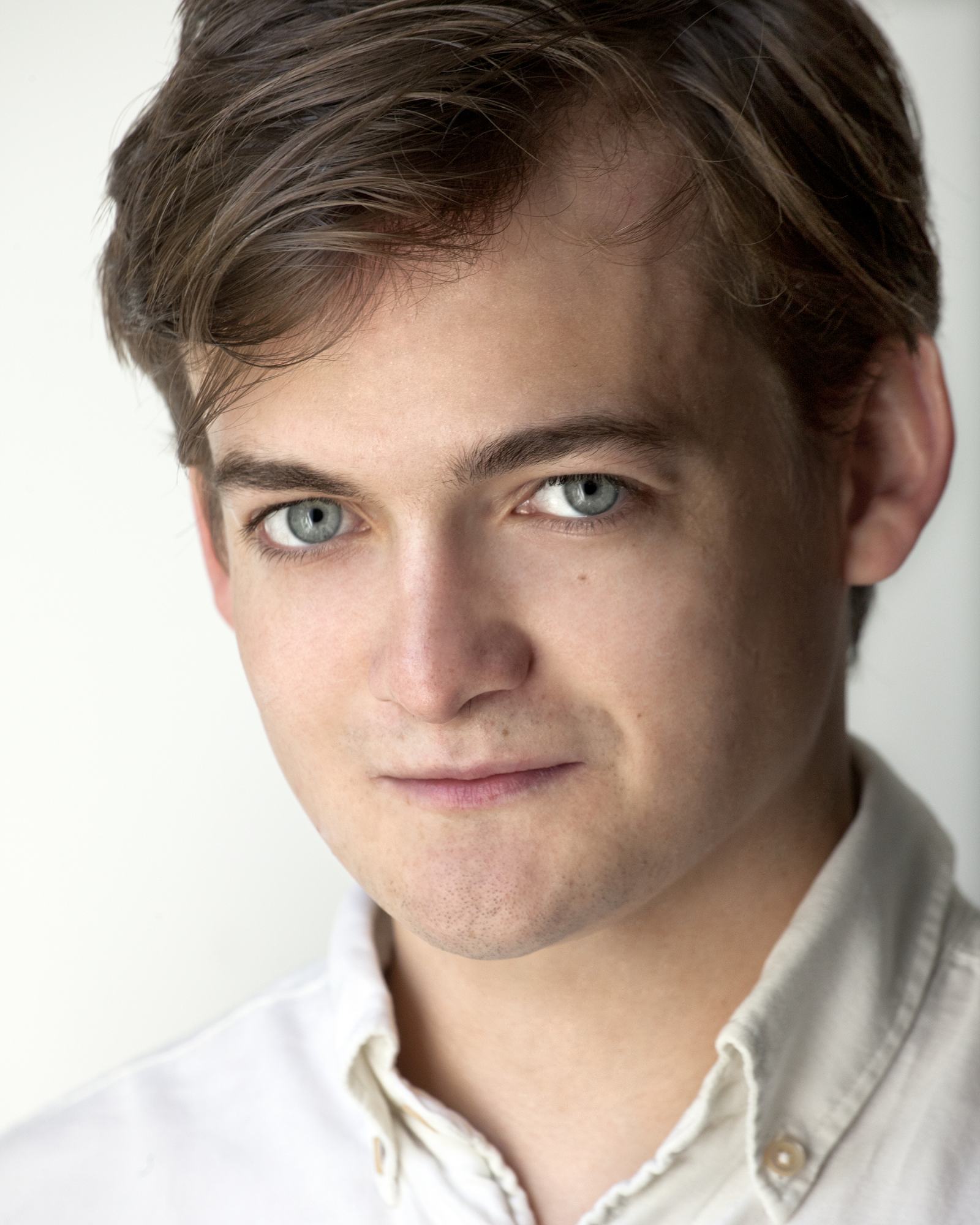 12+ View of Photos Jack Gleeson Bata Indah