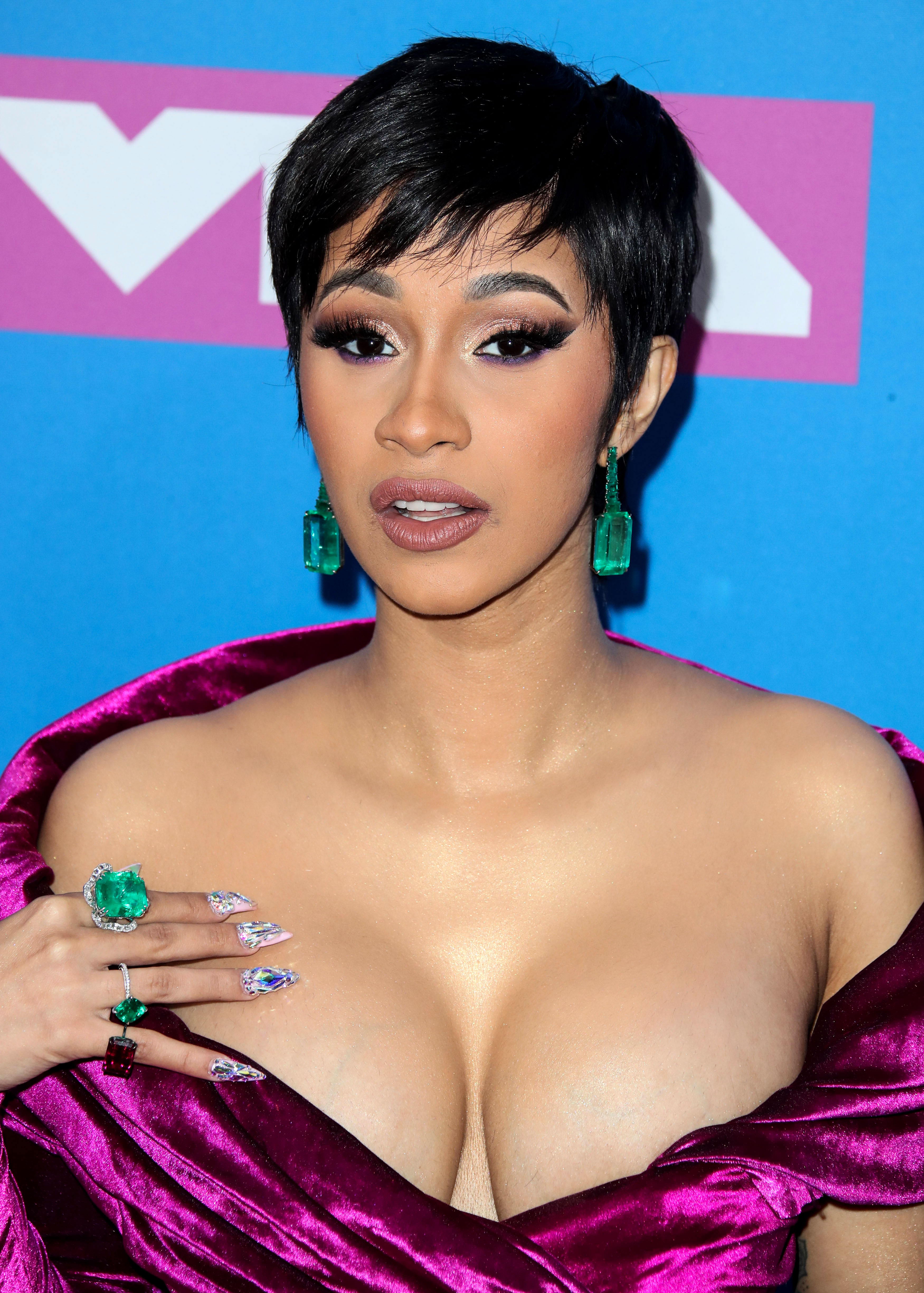 Cardi B Uses Duct Tape Bra After Baby Kulture Details Us Weekly