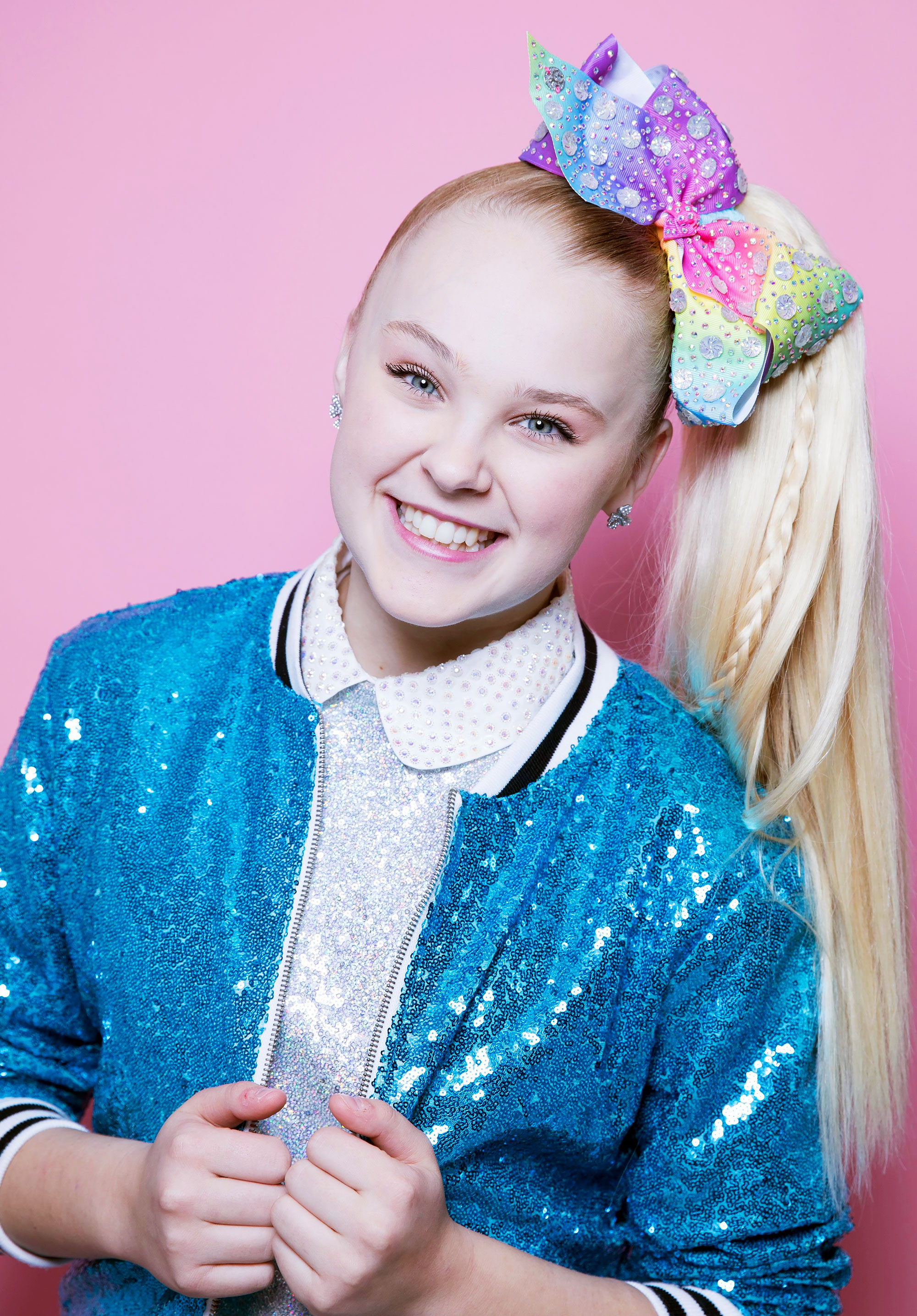 JoJo Siwa Nearly Breaks the by Revealing Her Natural Hair
