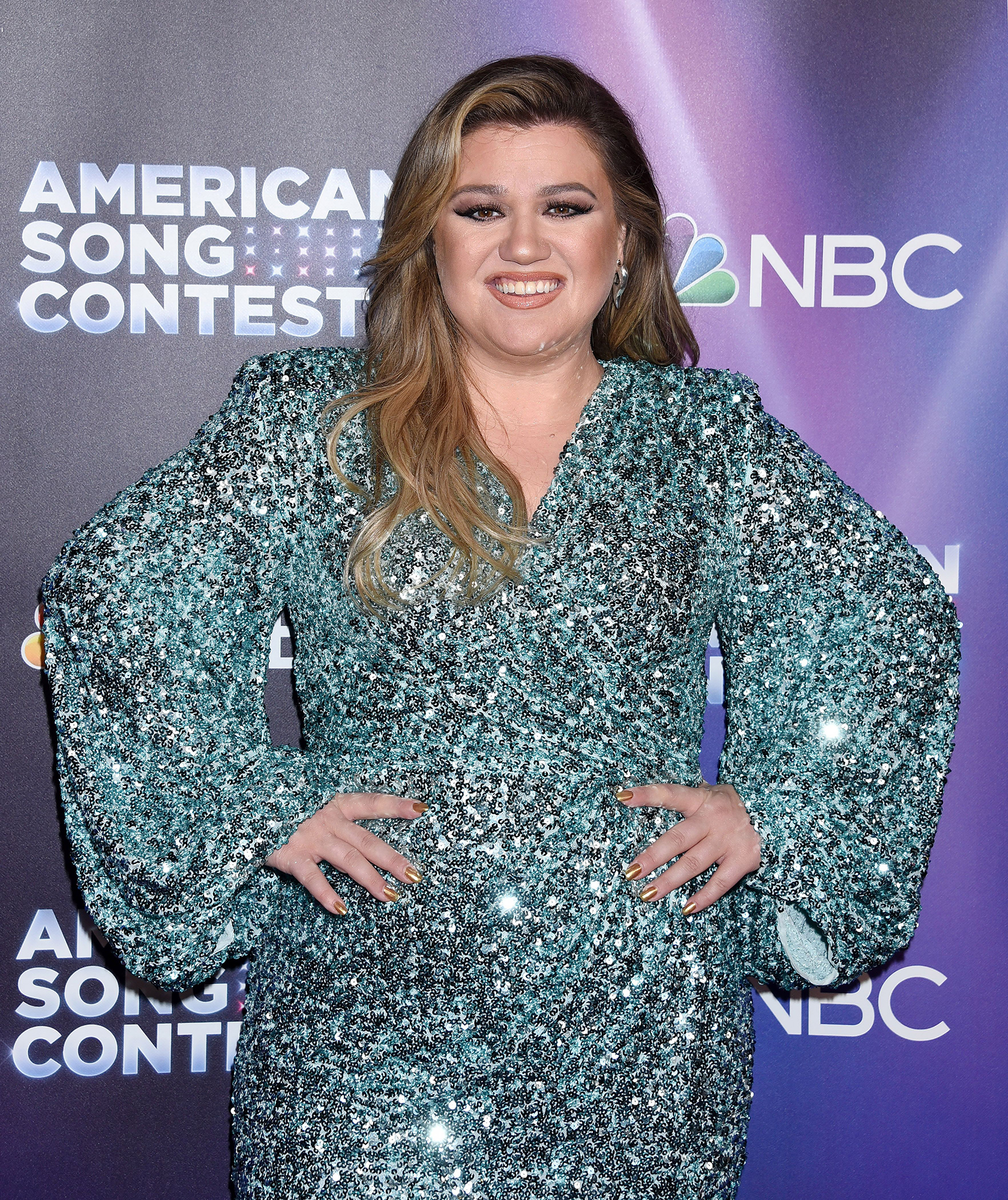 Kelly Clarkson Announces PostDivorce Album 'Chemistry' Us Weekly