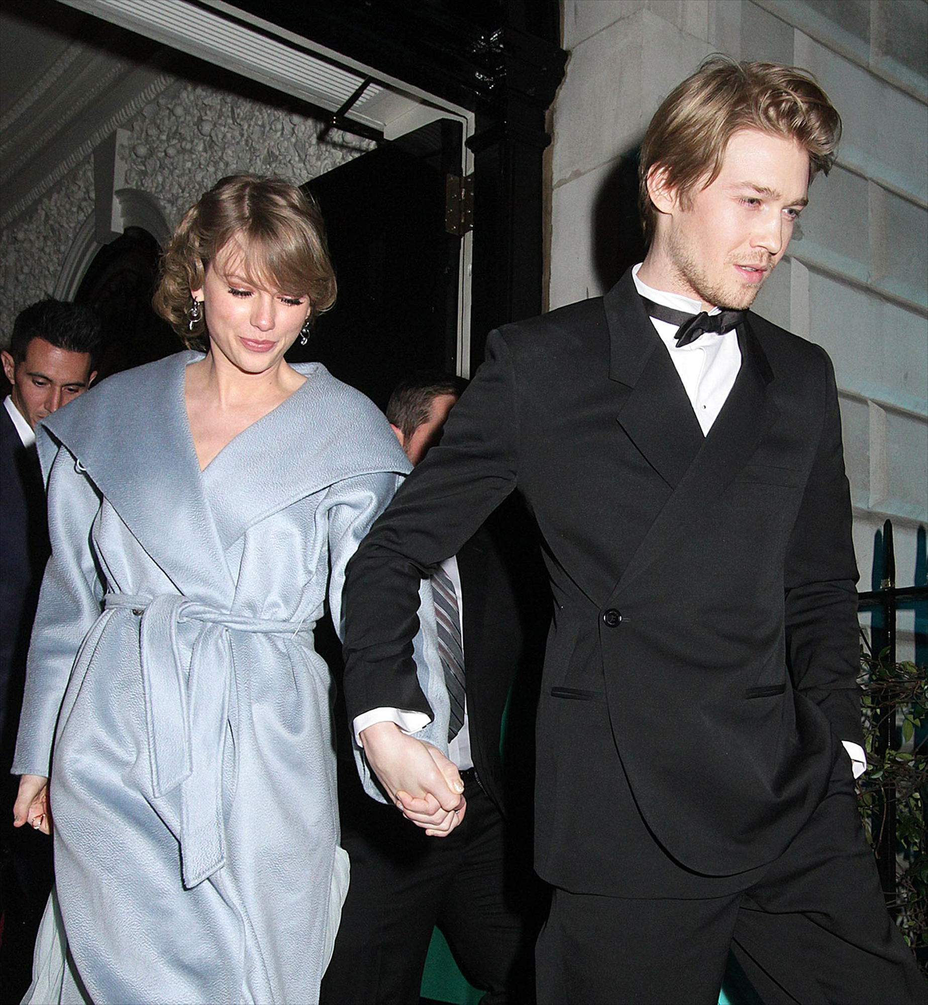 Taylor Swift Returns to 'Eras Tour' After Joe Alwyn Cut up The Hollywoodd