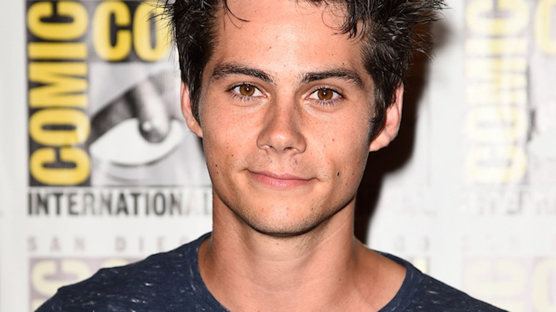 dylan o brien wallpaper,hair,face,forehead,chin,eyebrow,nose,hairstyle,cheek,jaw,moustache