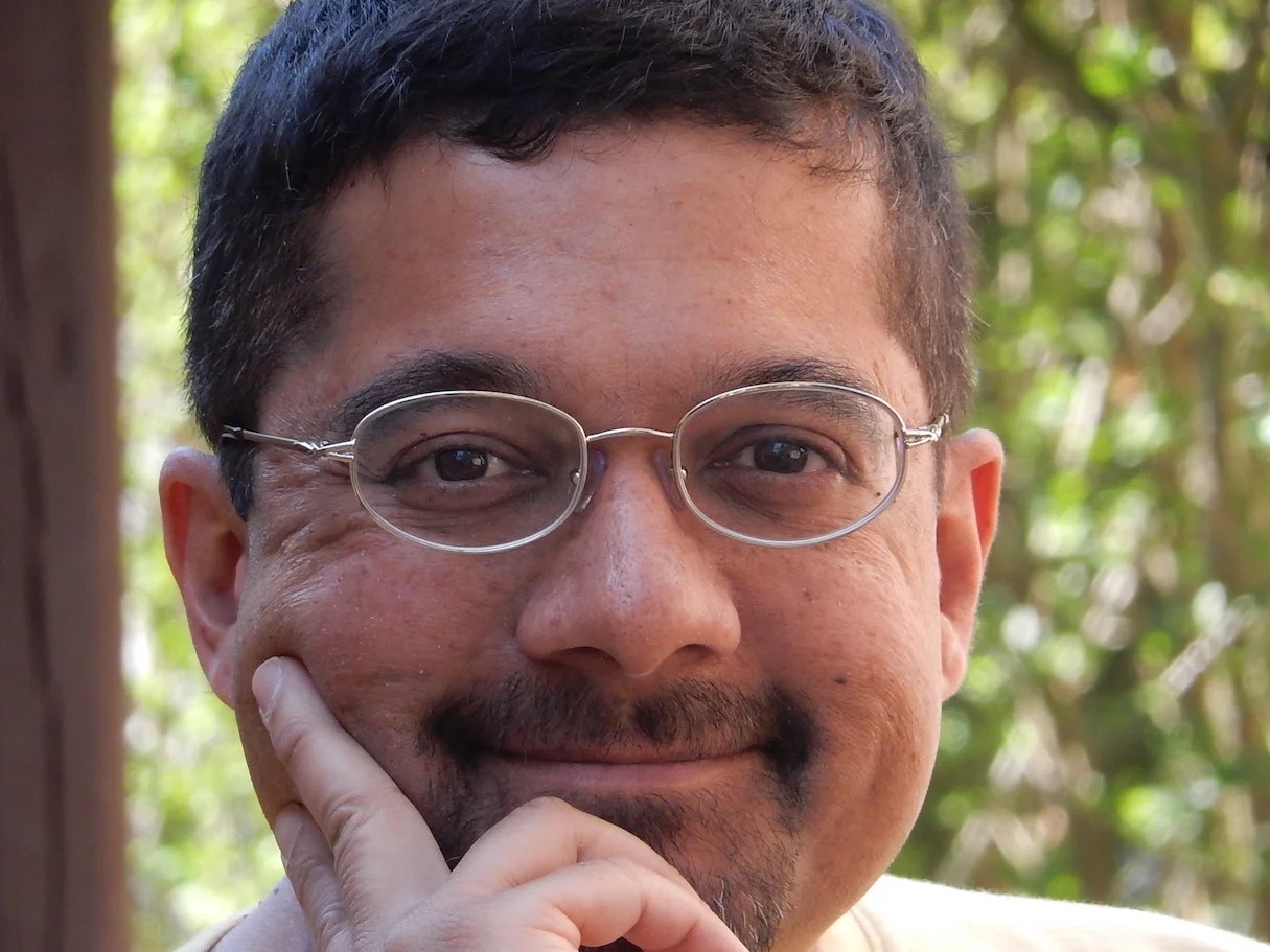 Shankar Vedantam Has a New NPR Podcast. But Really, It’s a "Mini
