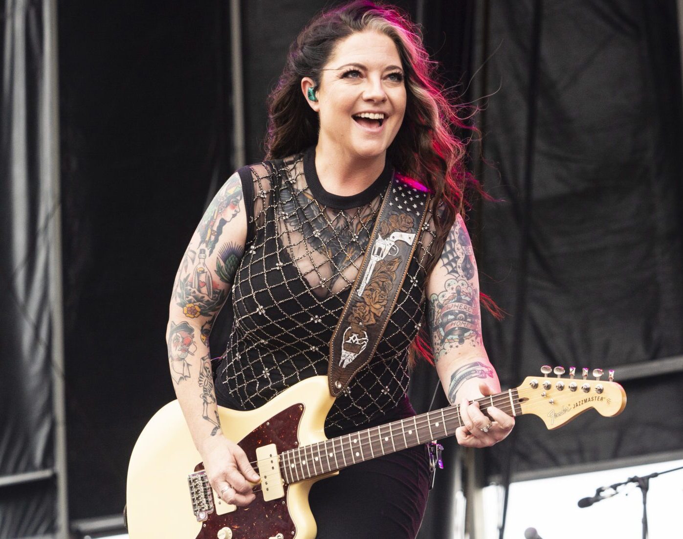 Ashley McBryde Announces New Album, ‘Ashley McBryde Presents