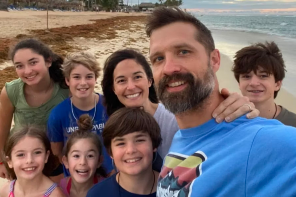 Walker Hayes Kids The 'Fancy Like' Singer is a Dad of 6