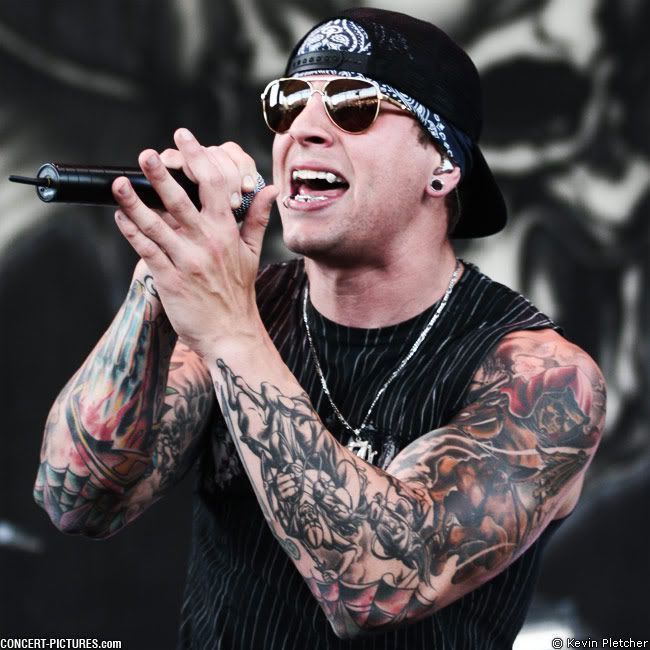 Biografía de M. Shadows Escuchar MÚSICA Online y Gratis ¡RADIOS y