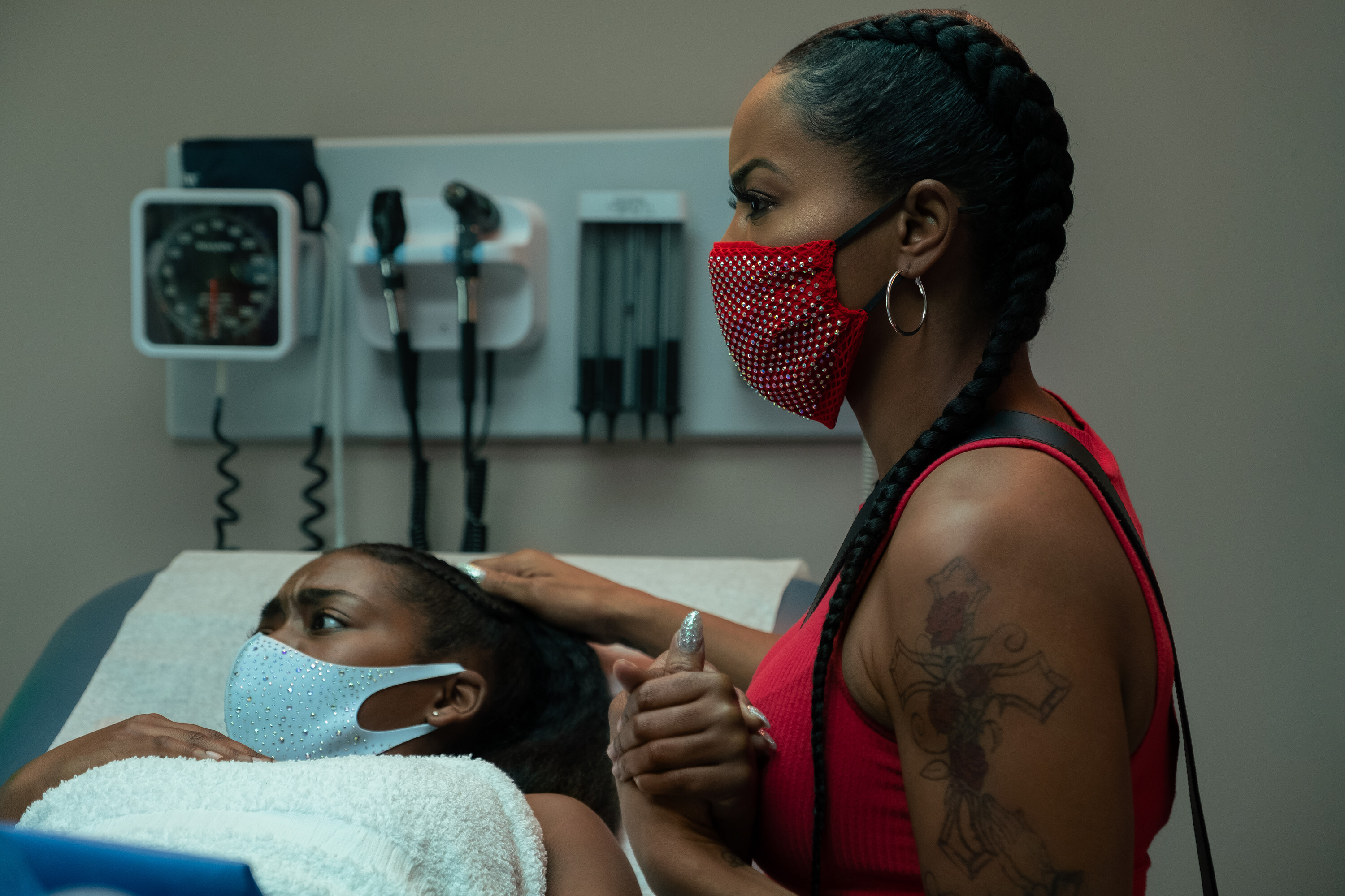 Mercedes (right, played by Brandee Evans) accompanies her daughter Terricka to get an ultrasound at the abortion clinic on "P-Valley."