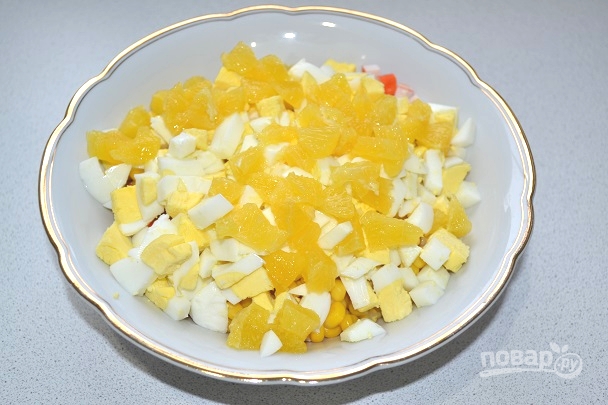 Крабовый салат "Королевский" с апельсином