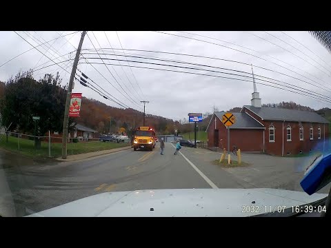 School Bus Honks Horn at Car to Protect Children ||...