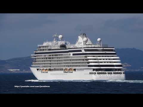 Cruise ship SEVEN SEAS EXPLORER departs A Coruña
