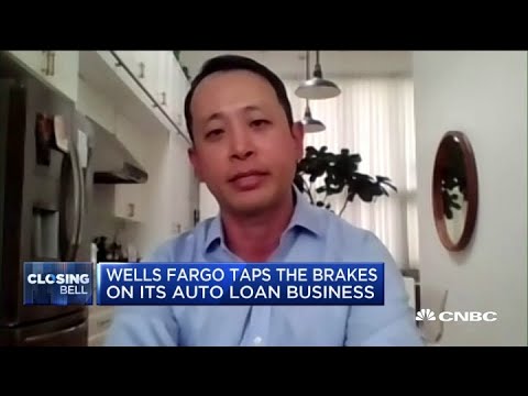Wells Fargo taps brakes on its auto loan business