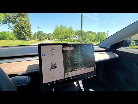 Tesla Traffic Light / Stop Sign Recognition: FSD is...
