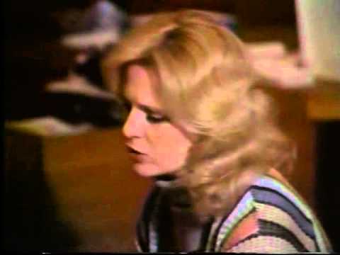 WSYR TV 3 News - women allowed credit - 12/28/76 -...