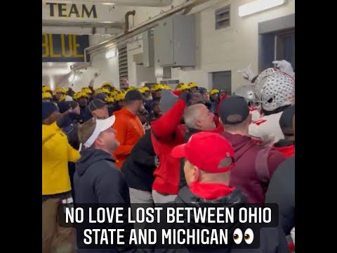 Ohio State & Michigan Tunnel STANDOFF At Halftime 😳😳...