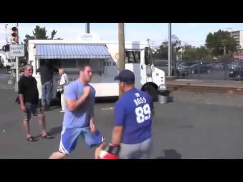 How To Win A Street Fight WIth Head Movement, Learn...