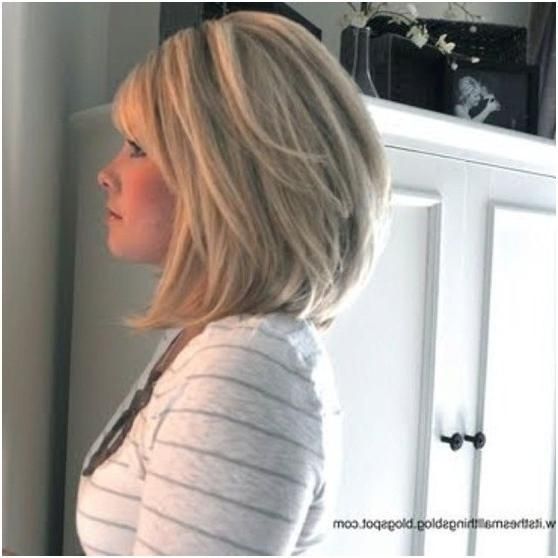 Featured Photo of Medium Bob Hairstyles For Wavy Hair