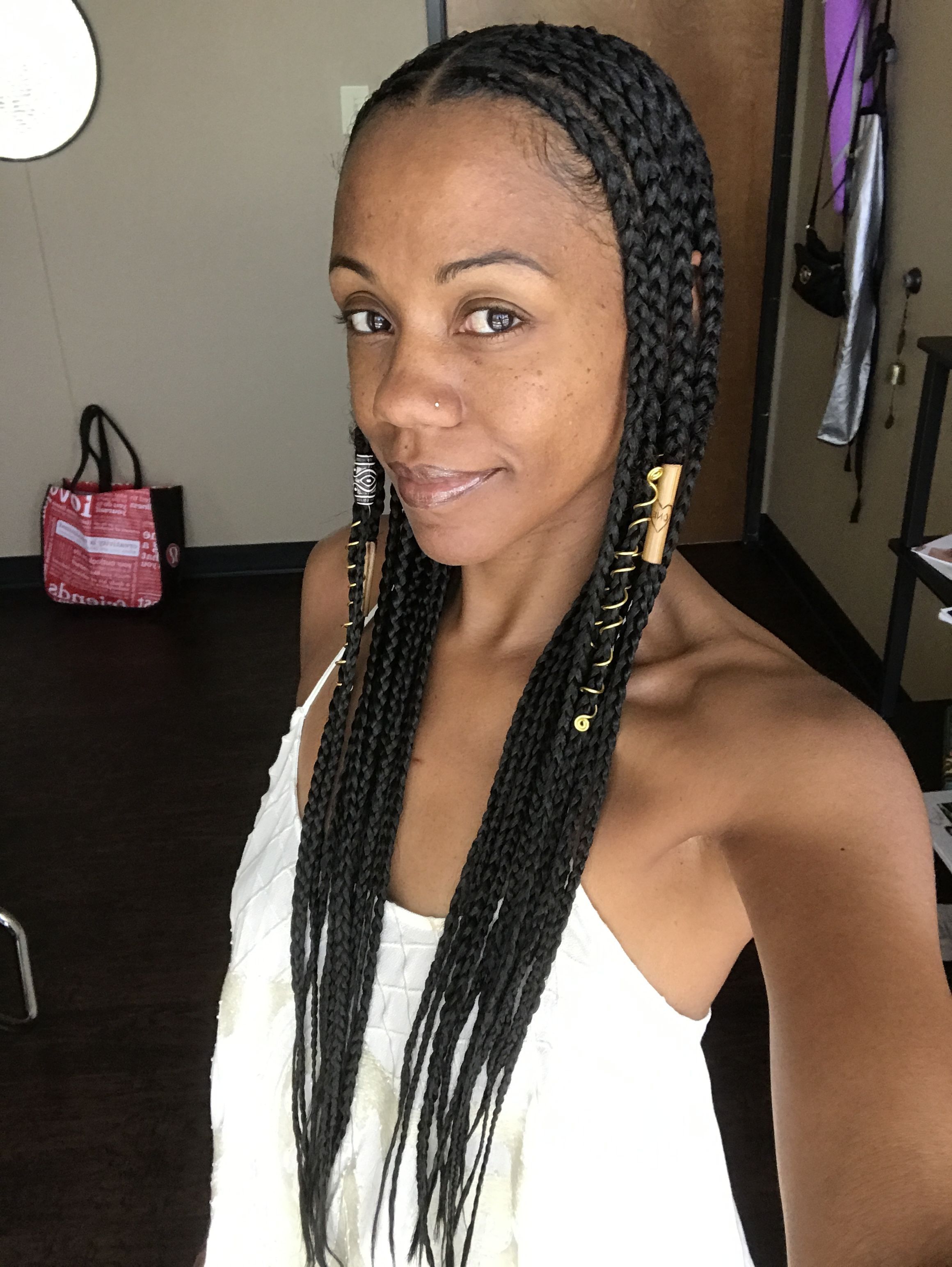 Featured Photo of Simple Center Part Fulani Braids With A Forehead Bead