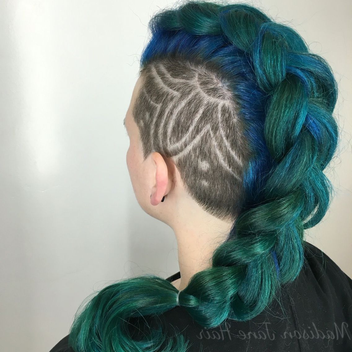 Featured Photo of Braided Mermaid Mohawk Hairstyles