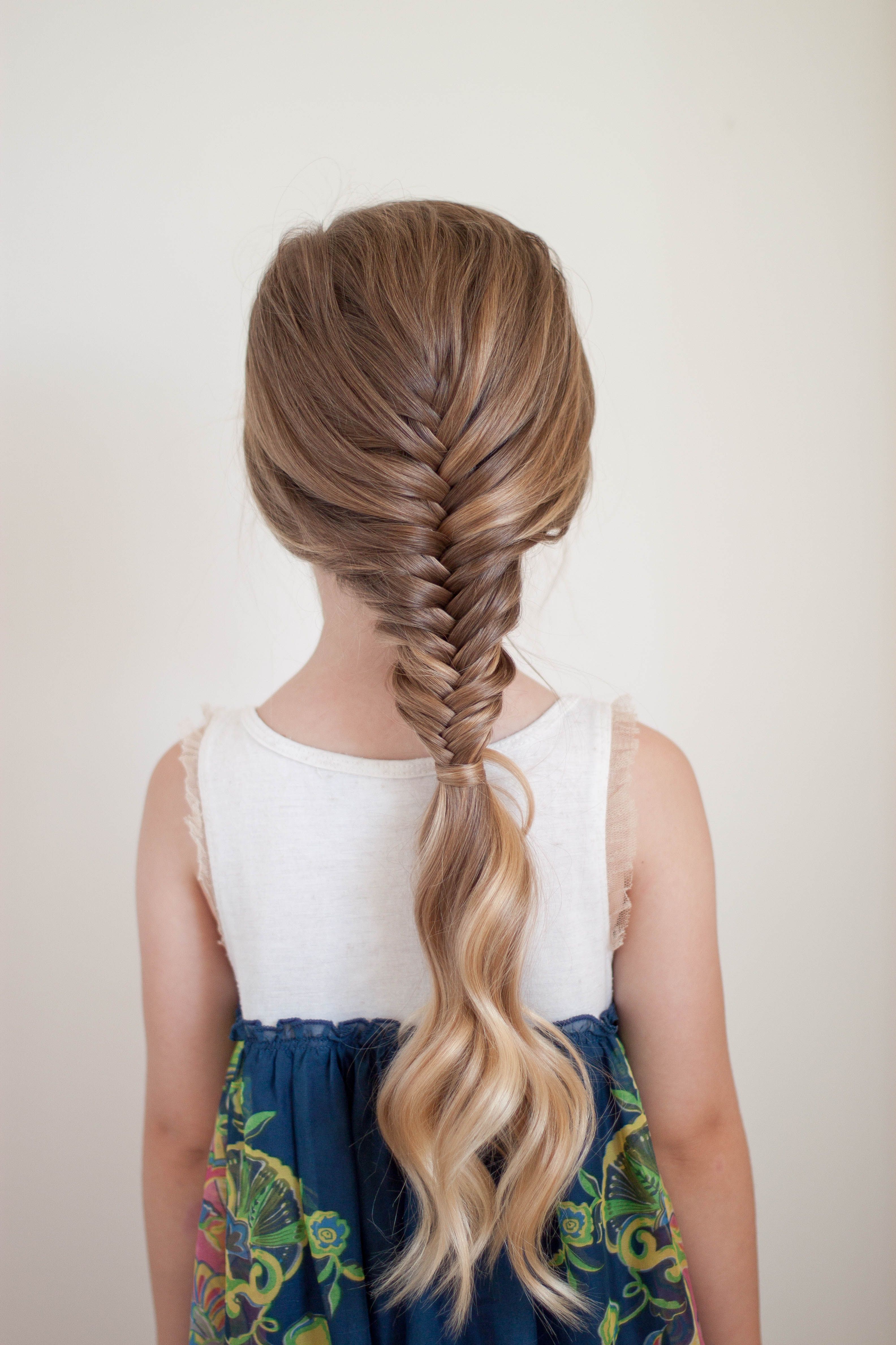 Featured Photo of Over The Shoulder Mermaid Braid Hairstyles