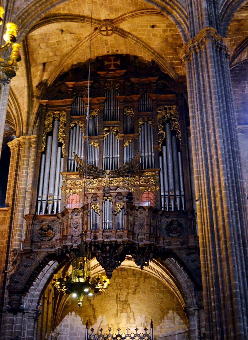 Орган Барселонского собора