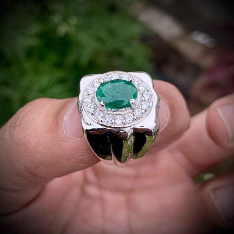 Emerald Ring - Handmade 925 Silver Beautiful