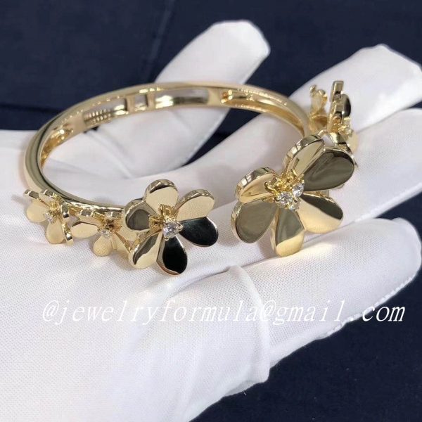 Customized JewelryCustom Made 18k yellow gold Van Cleef & Arpels Frivole bracelet, 7 flowers, yellow gold, round diamonds