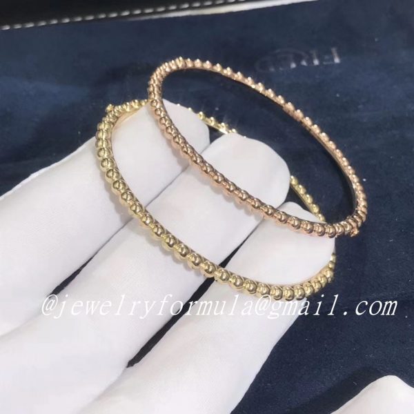 Customized JewelryVCA Perlée pearls of 18k yellow gold bracelet medium model