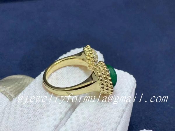 Customized JewelryVan Cleef & Arpels 18K Gold Perlee Couleurs Malachite & Diamond Between the Finger Ring